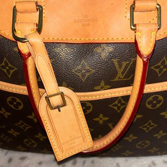 Louis Vuitton Monogram Deauville bag - Picture 4 of 13